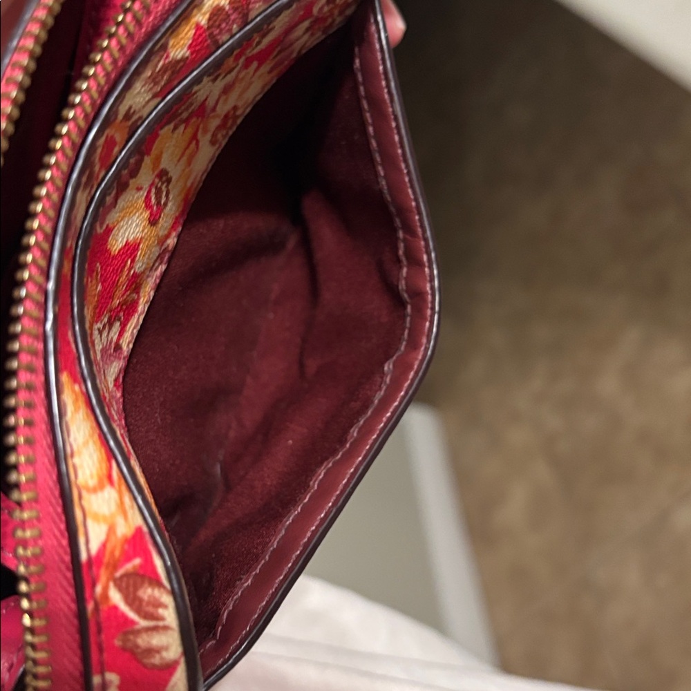 Coach Mini Camera Bag with Vintage Daisy Script Print - Picture 7 of 9